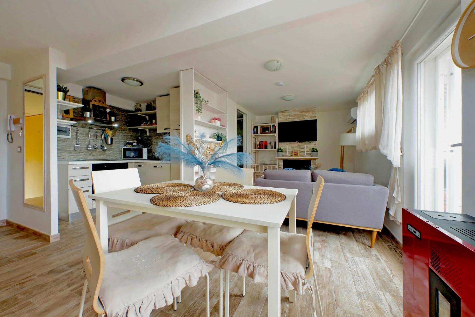 The Attic Apartment Чивитавекия Екстериор снимка